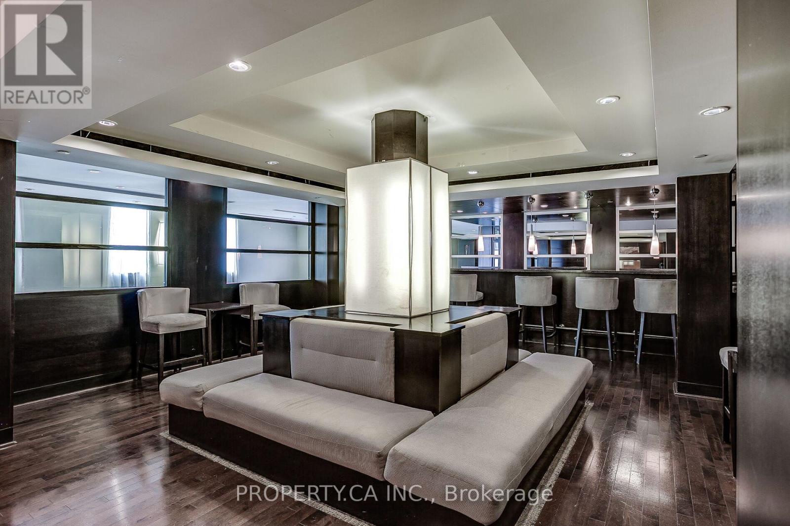 2011 - 18 Yonge Street, Toronto (waterfront Communities), Ontario