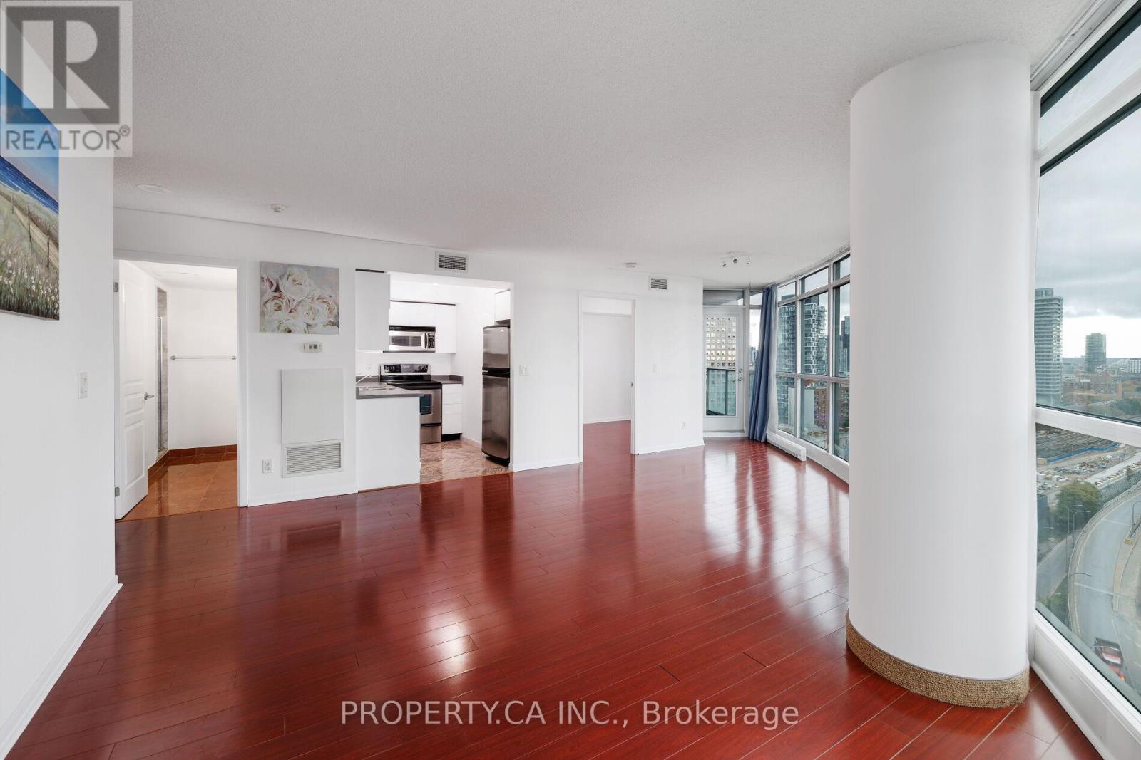 2011 - 18 Yonge Street, Toronto (waterfront Communities), Ontario