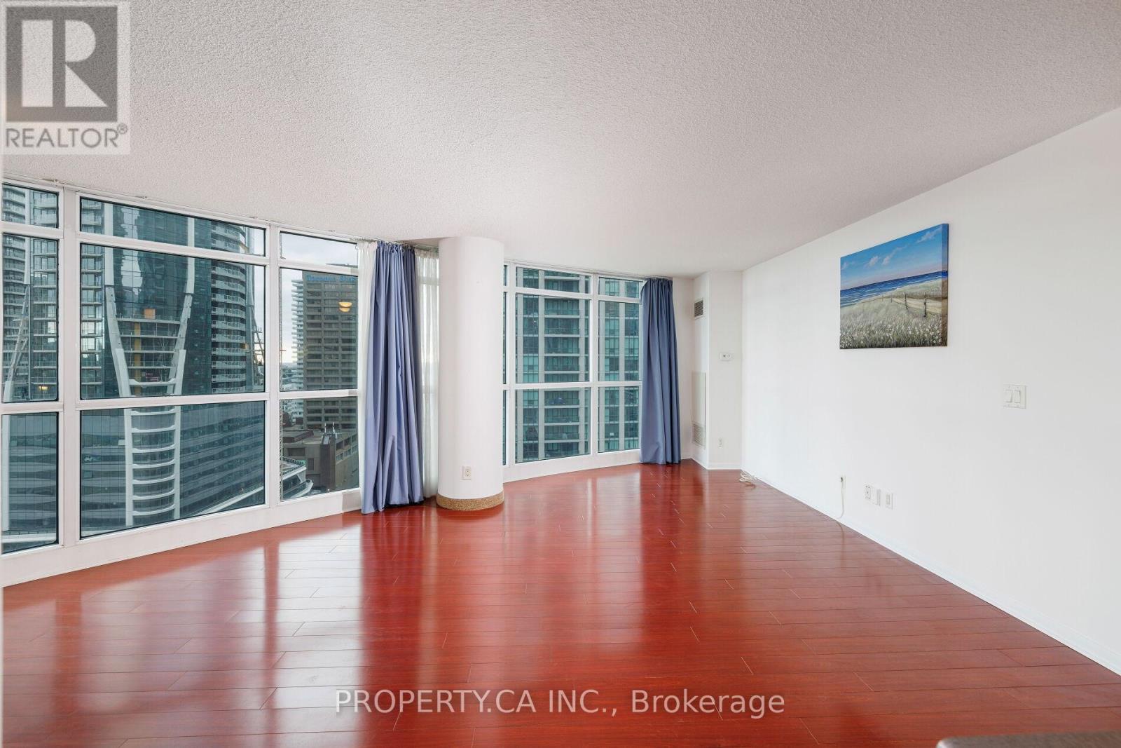 2011 - 18 Yonge Street, Toronto (waterfront Communities), Ontario