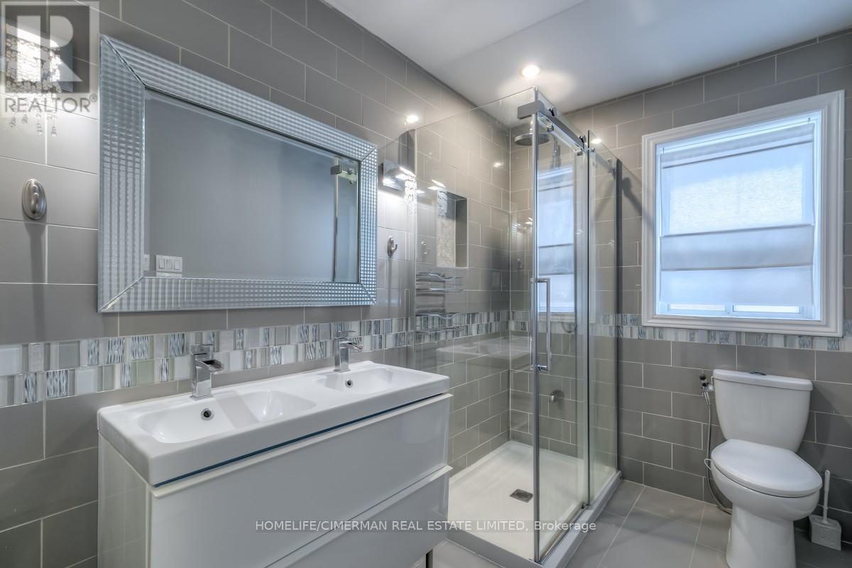 3 Willowhurst Crescent, Toronto (wexford-maryvale), Ontario