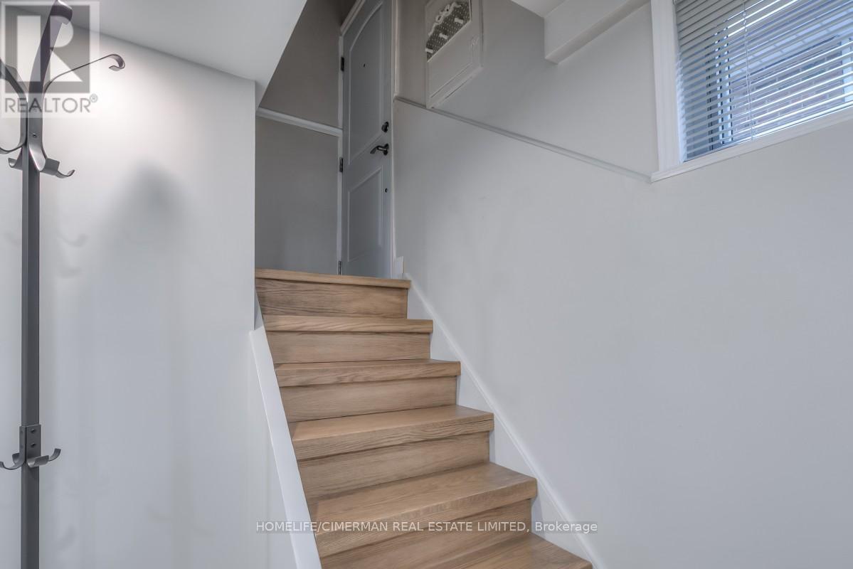 3 Willowhurst Crescent, Toronto (wexford-maryvale), Ontario