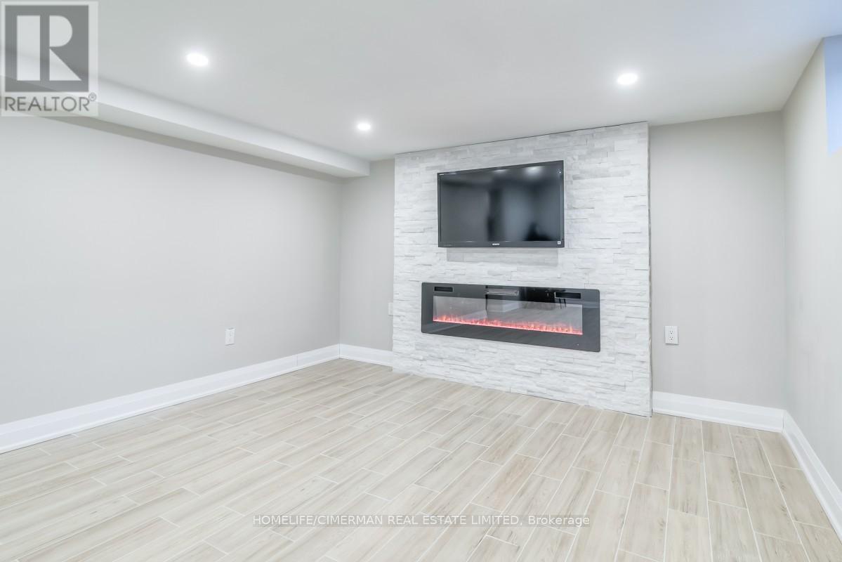 3 Willowhurst Crescent, Toronto (wexford-maryvale), Ontario