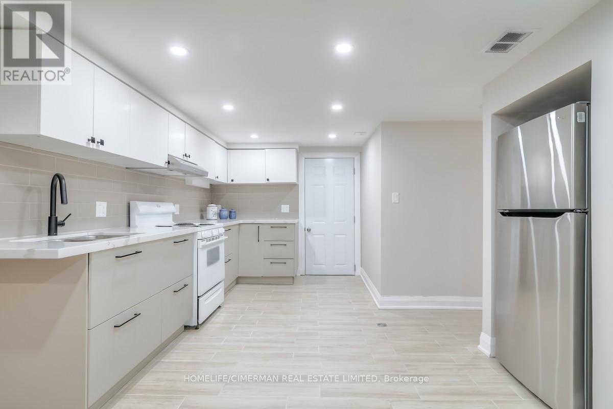 3 Willowhurst Crescent, Toronto (wexford-maryvale), Ontario