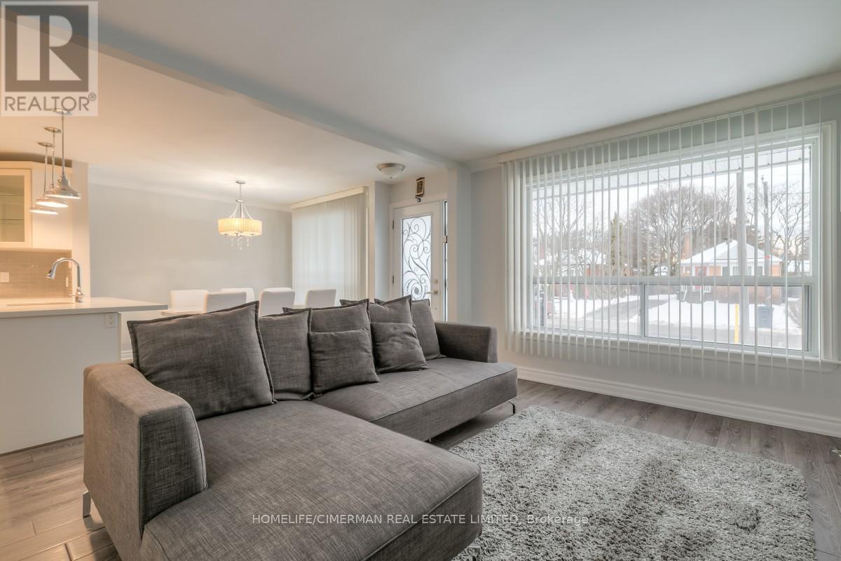 3 Willowhurst Crescent, Toronto (wexford-maryvale), Ontario