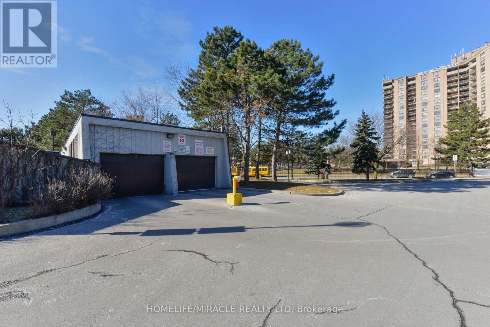 610 - 234 Albion Road, Toronto (elms-old Rexdale), Ontario