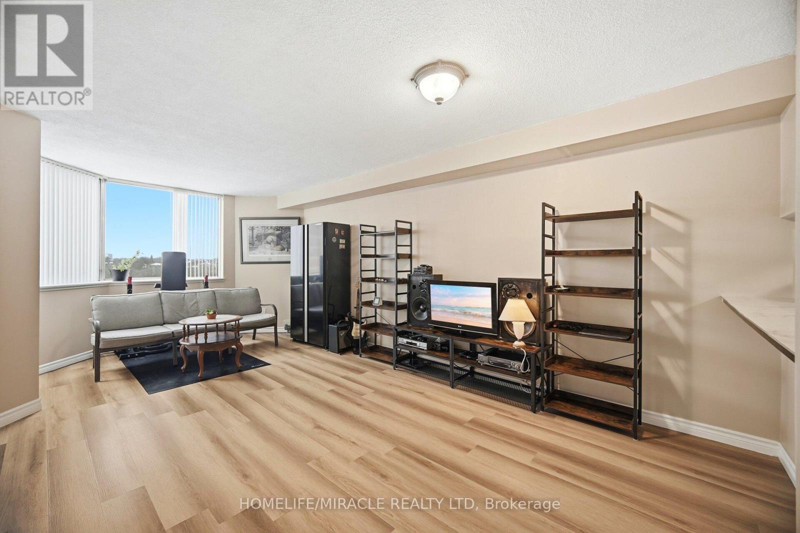 610 - 234 Albion Road, Toronto (elms-old Rexdale), Ontario