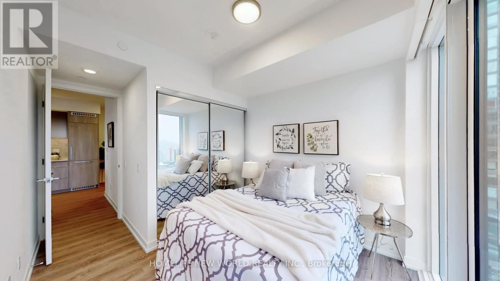 1908 - 771 Yonge Street, Toronto (rosedale-moore Park), Ontario