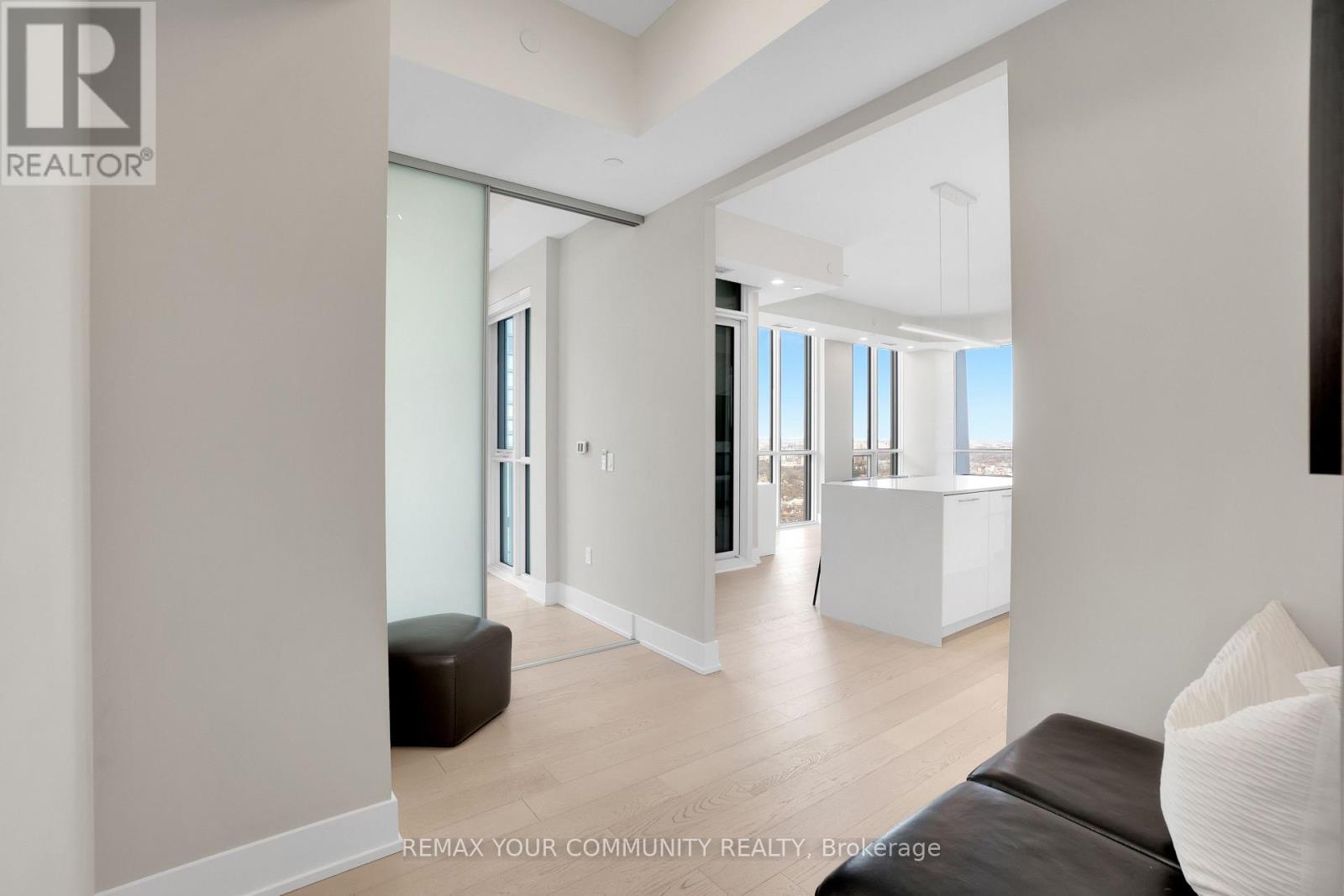 5405 - 1 Yorkville Avenue, Toronto (annex), Ontario