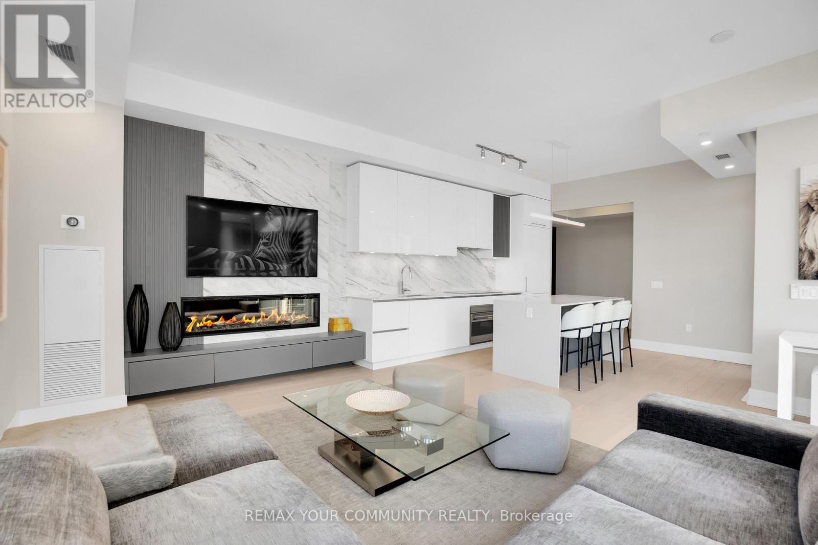 5405 - 1 Yorkville Avenue, Toronto (annex), Ontario