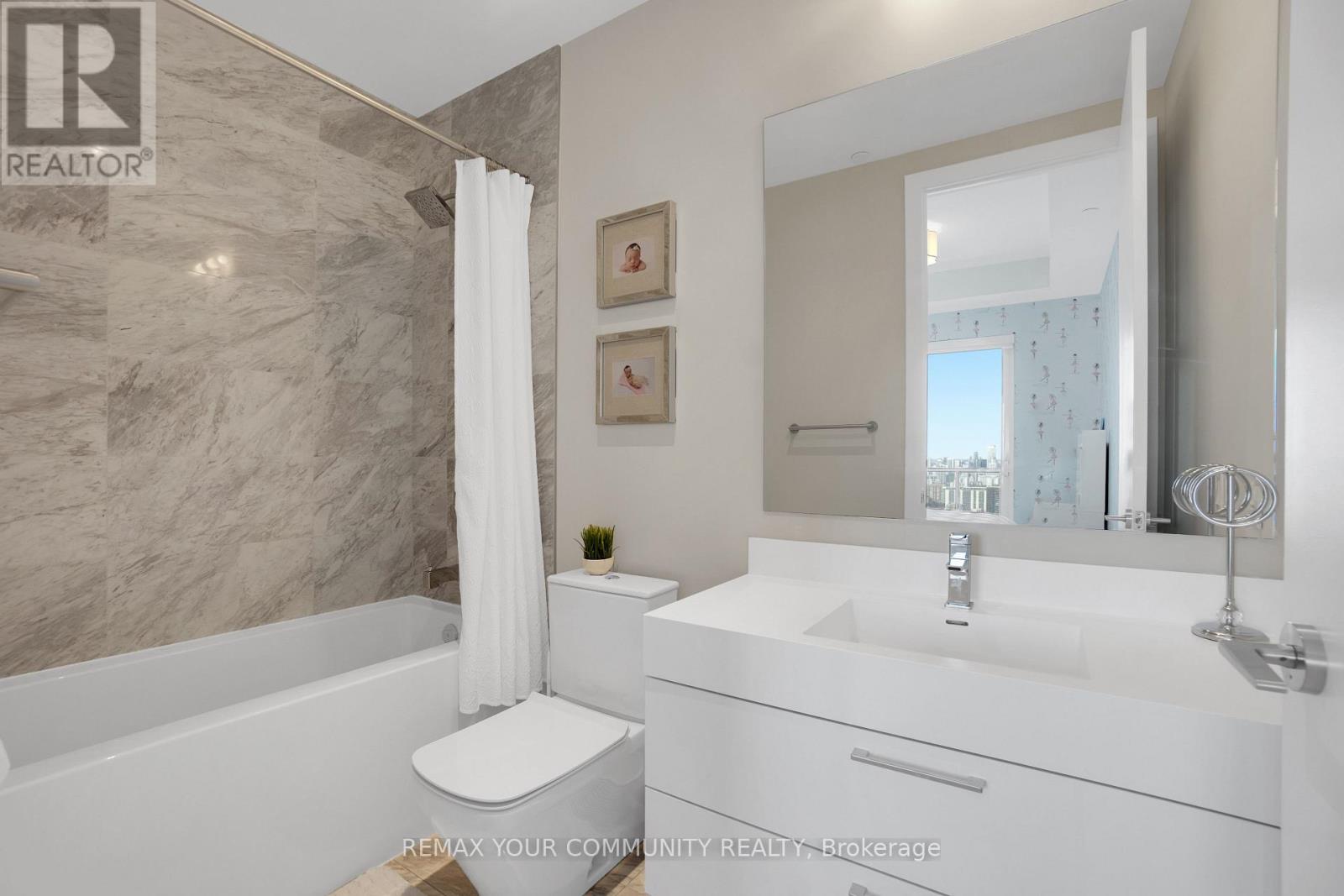 5405 - 1 Yorkville Avenue, Toronto (annex), Ontario