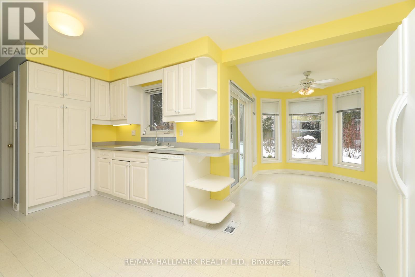 31 Ranchdale Crescent, Toronto (parkwoods-donalda), Ontario