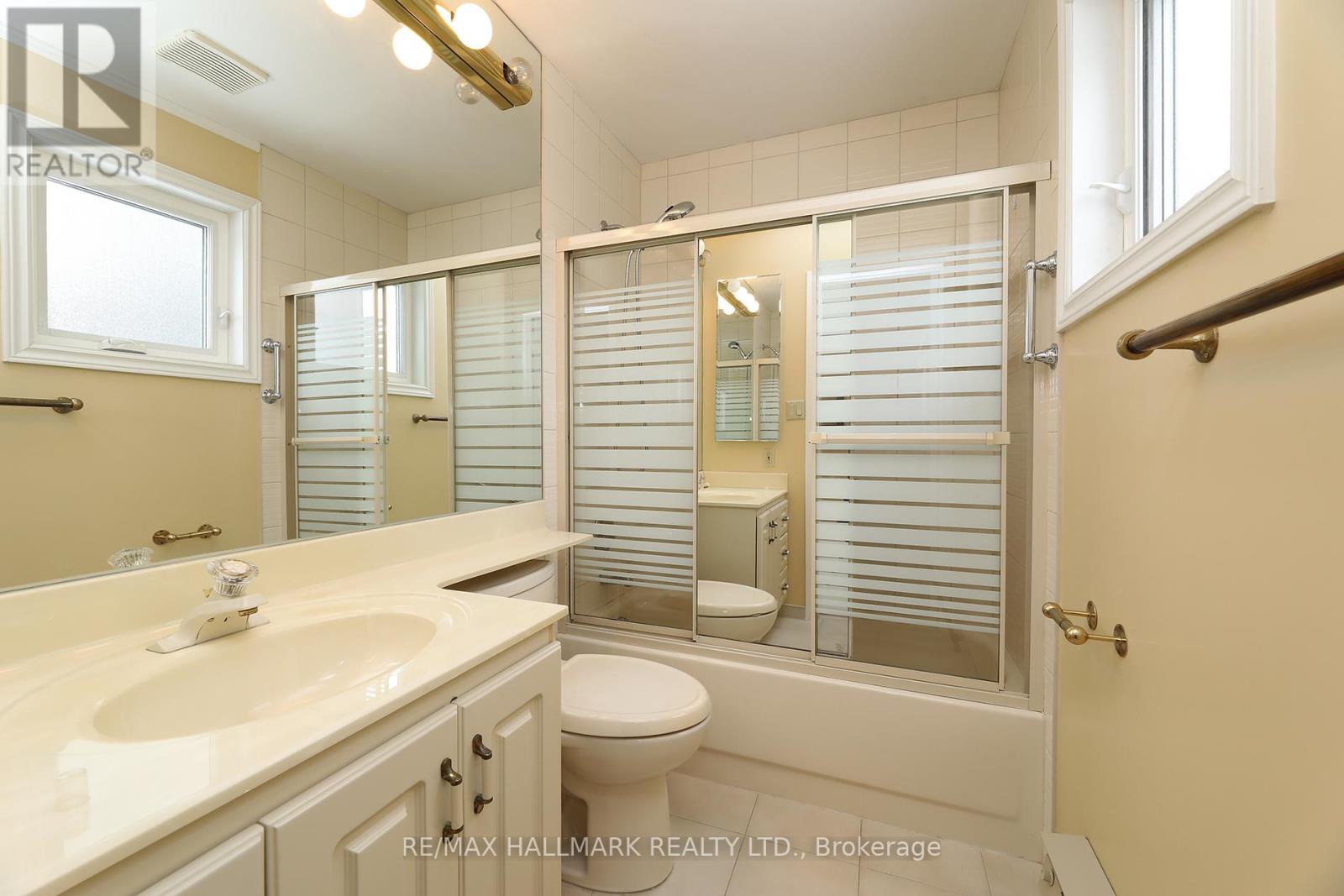 31 Ranchdale Crescent, Toronto (parkwoods-donalda), Ontario