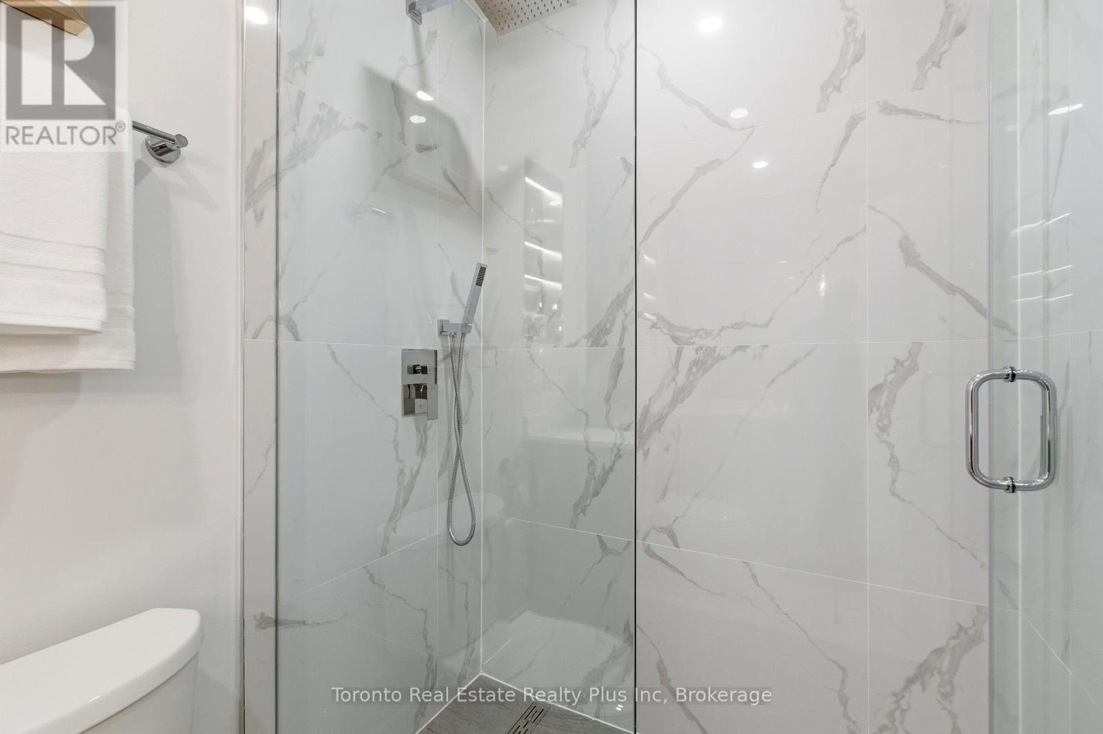 3 Blithfield Avenue, Toronto (bayview Village), Ontario