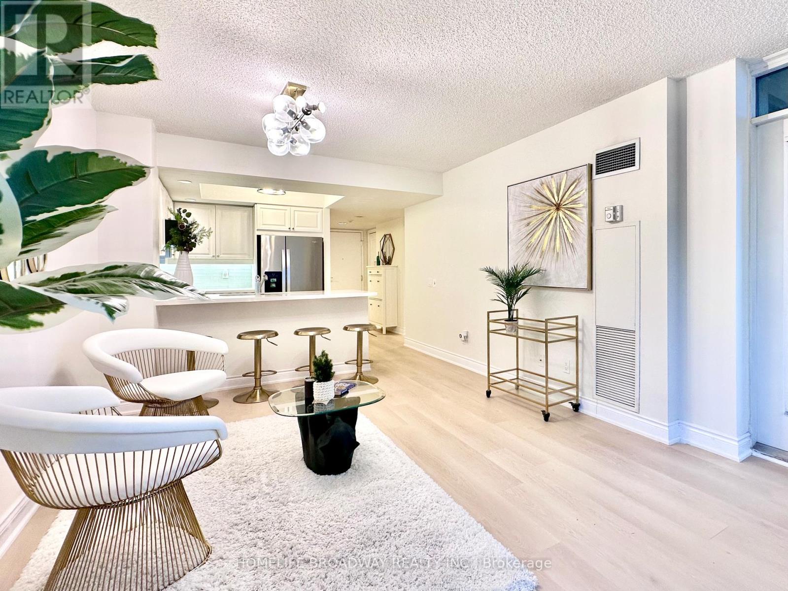 521 - 15 Northtown Way, Toronto (willowdale East), Ontario