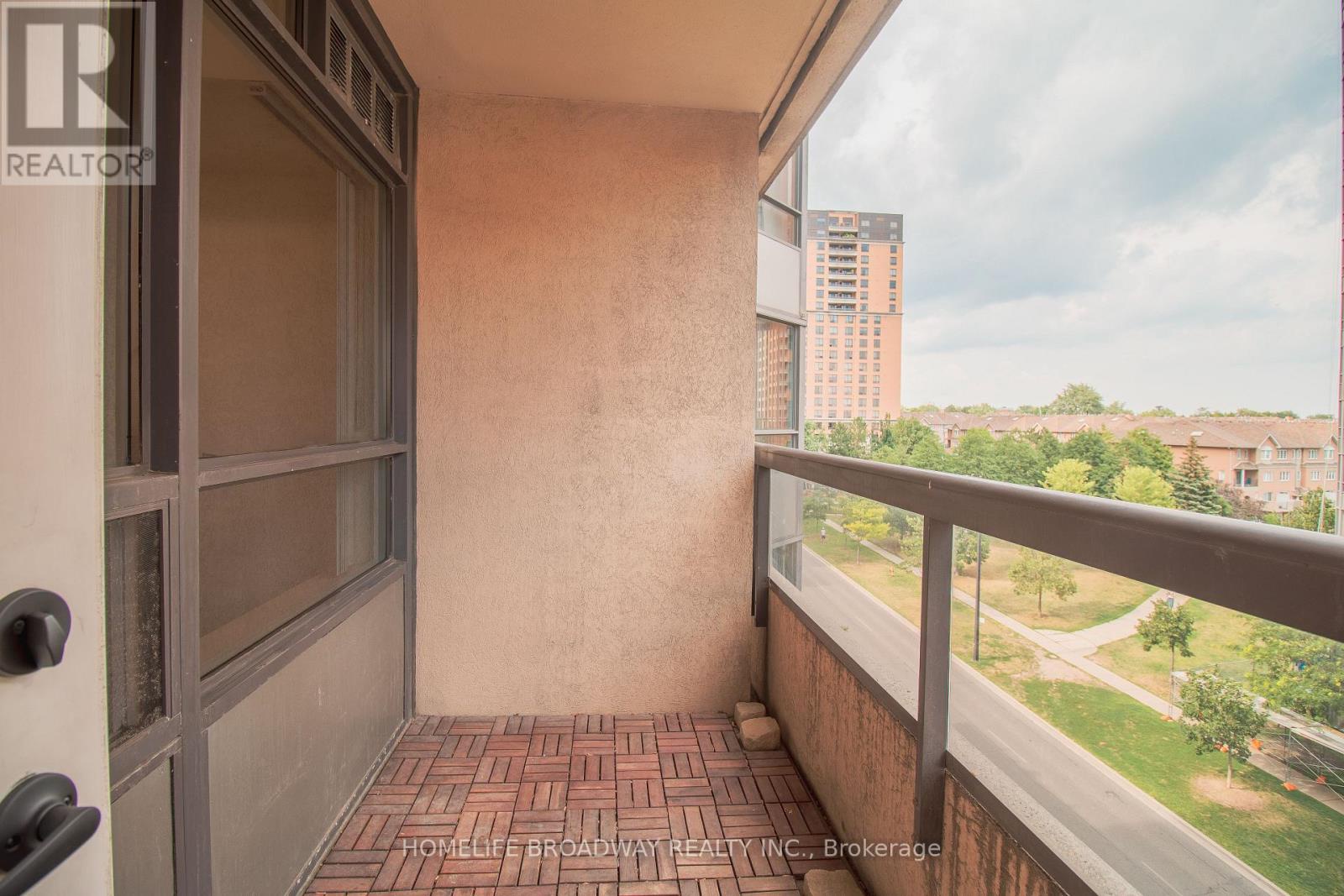 521 - 15 Northtown Way, Toronto (willowdale East), Ontario