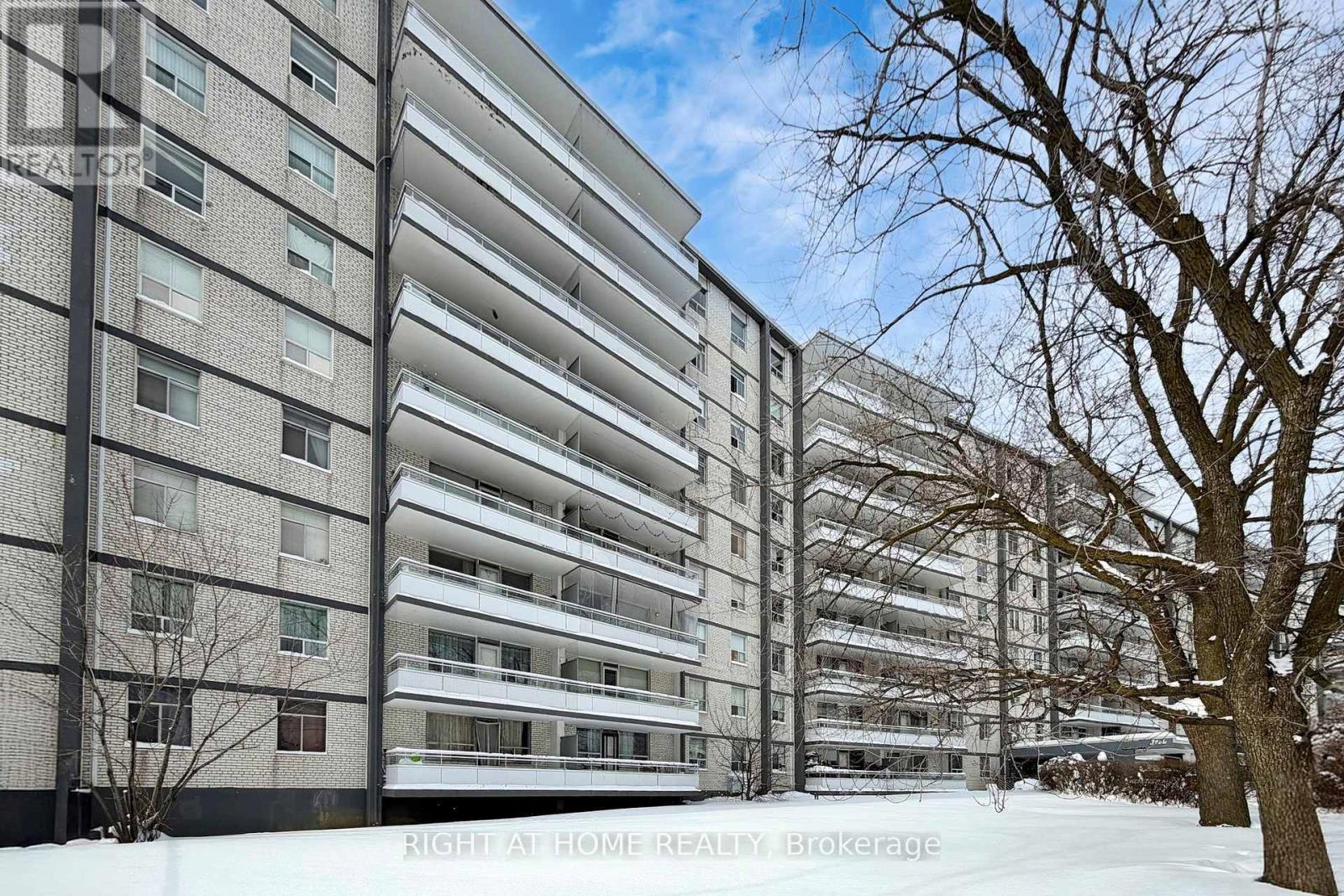 723 - 3460 Keele Street, Toronto (york University Heights), Ontario