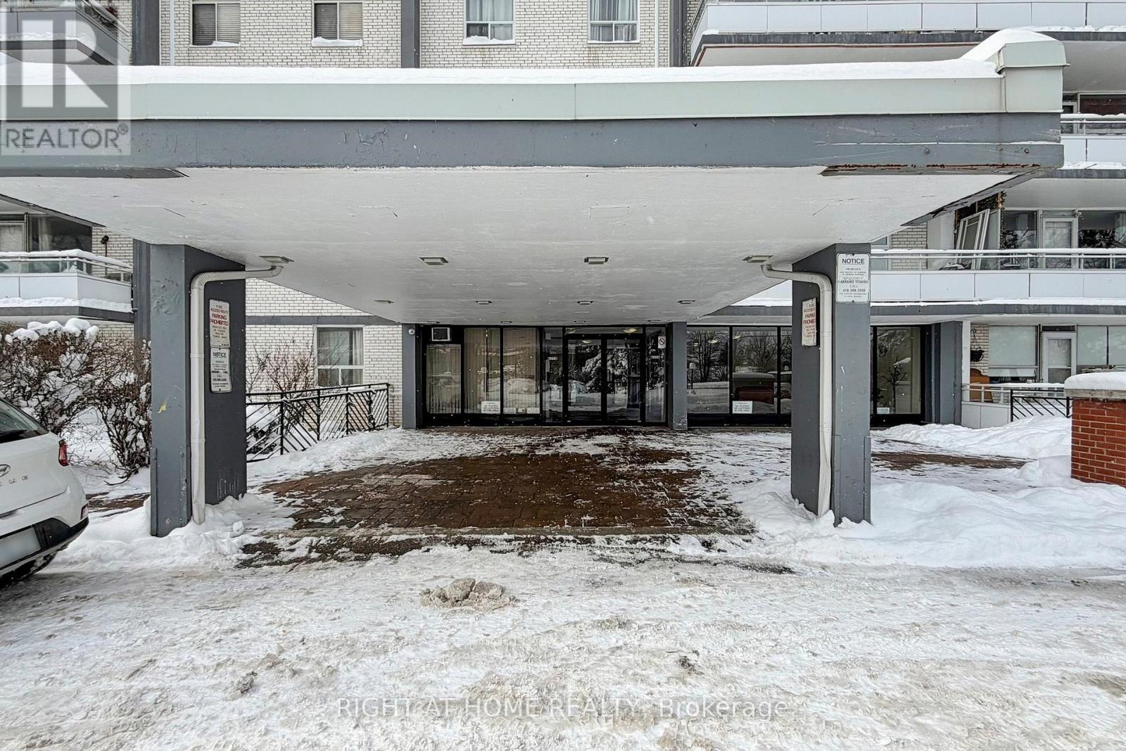 723 - 3460 Keele Street, Toronto (york University Heights), Ontario