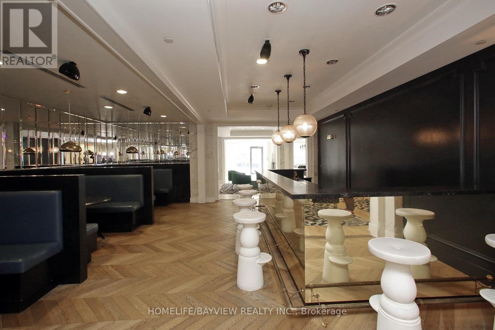 1205 - 20 Minowan Miikan Lane, Toronto (little Portugal), Ontario