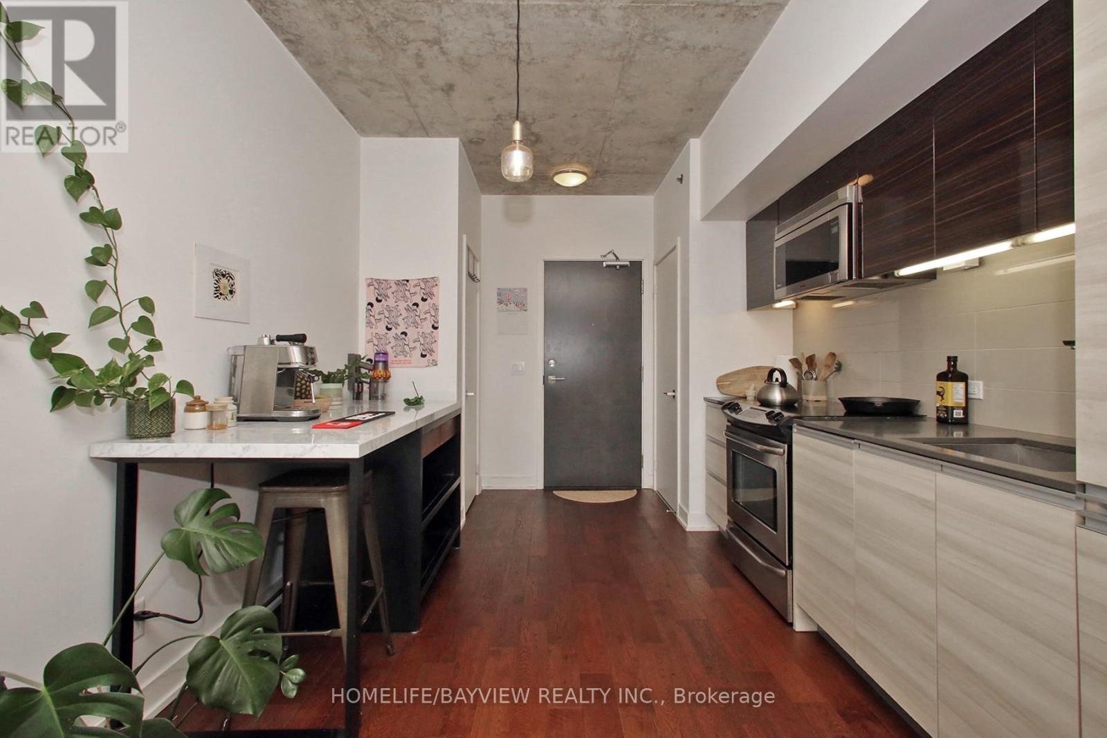 1205 - 20 Minowan Miikan Lane, Toronto (little Portugal), Ontario