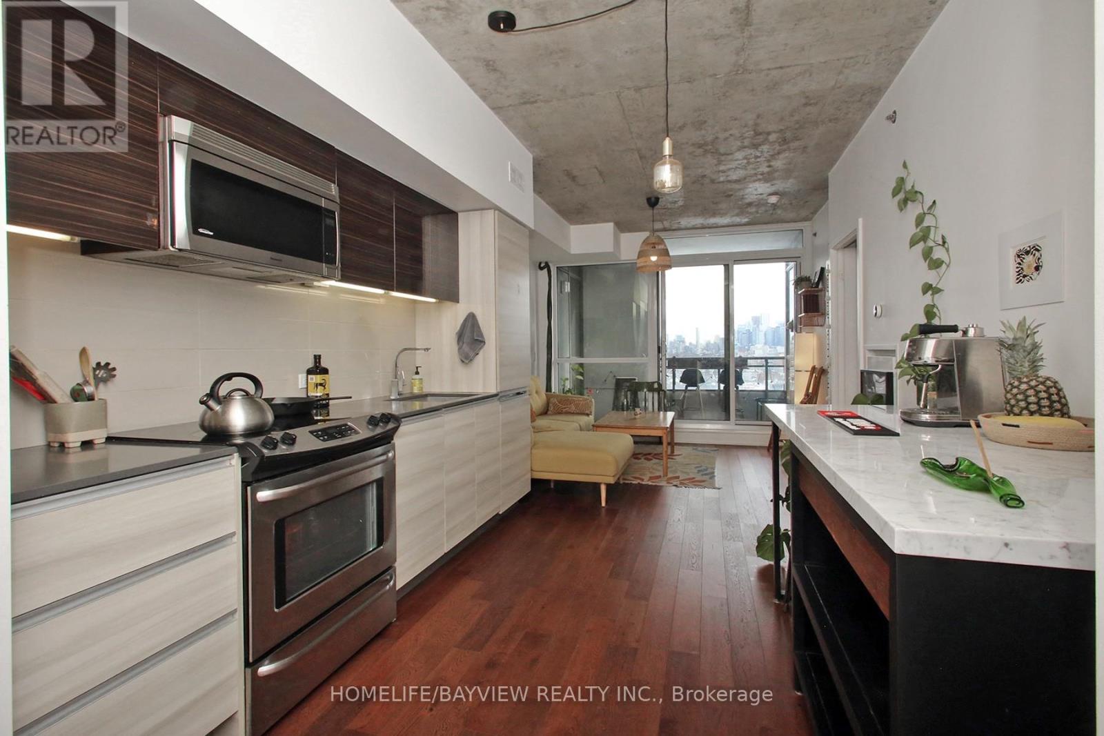 1205 - 20 Minowan Miikan Lane, Toronto (little Portugal), Ontario