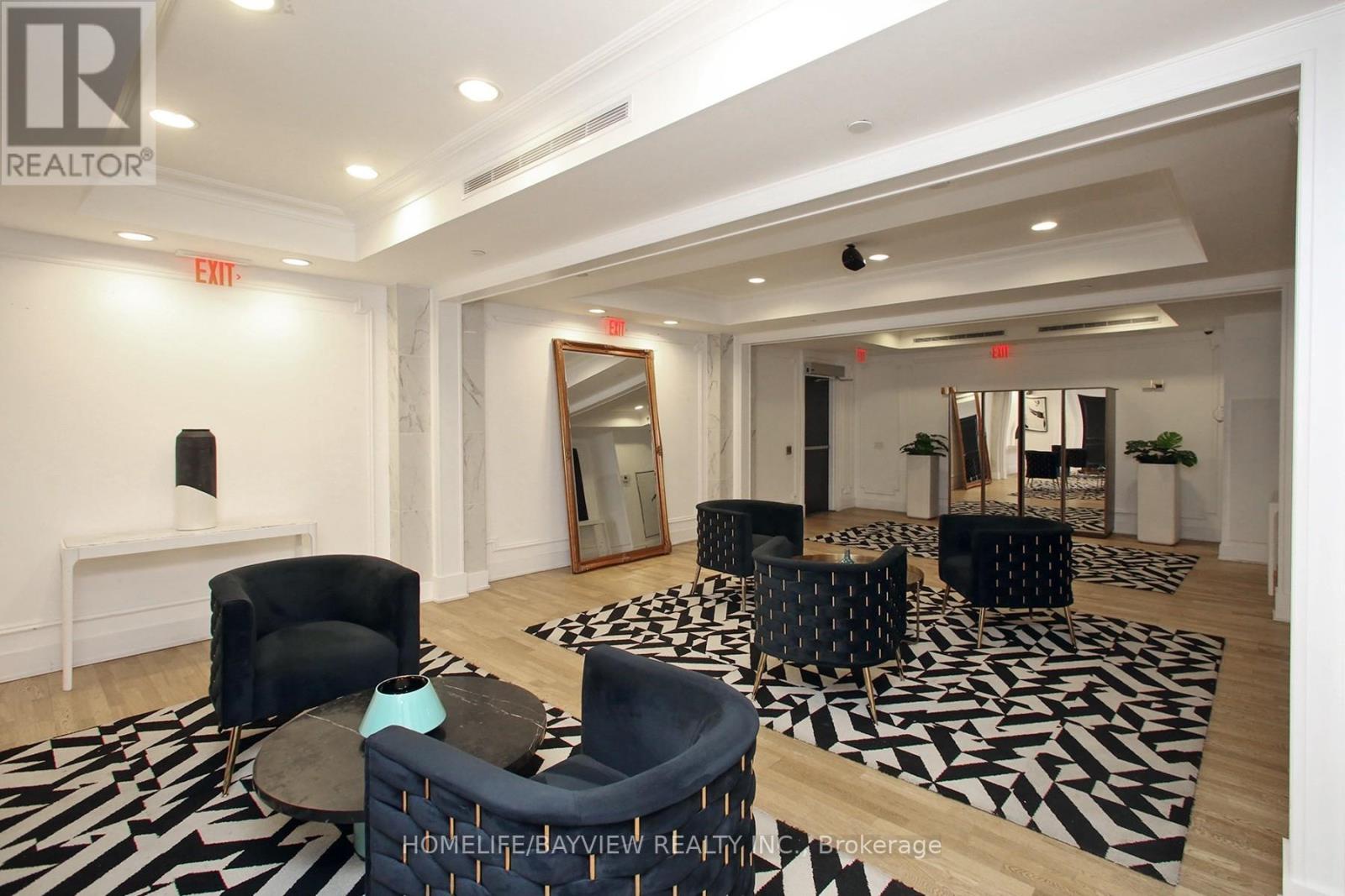 1205 - 20 Minowan Miikan Lane, Toronto (little Portugal), Ontario