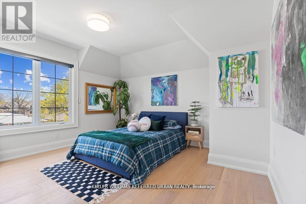 54 Cronin Drive, Toronto (islington-city Centre West), Ontario