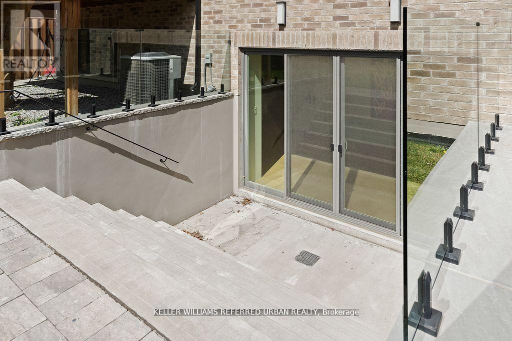 54 Cronin Drive, Toronto (islington-city Centre West), Ontario