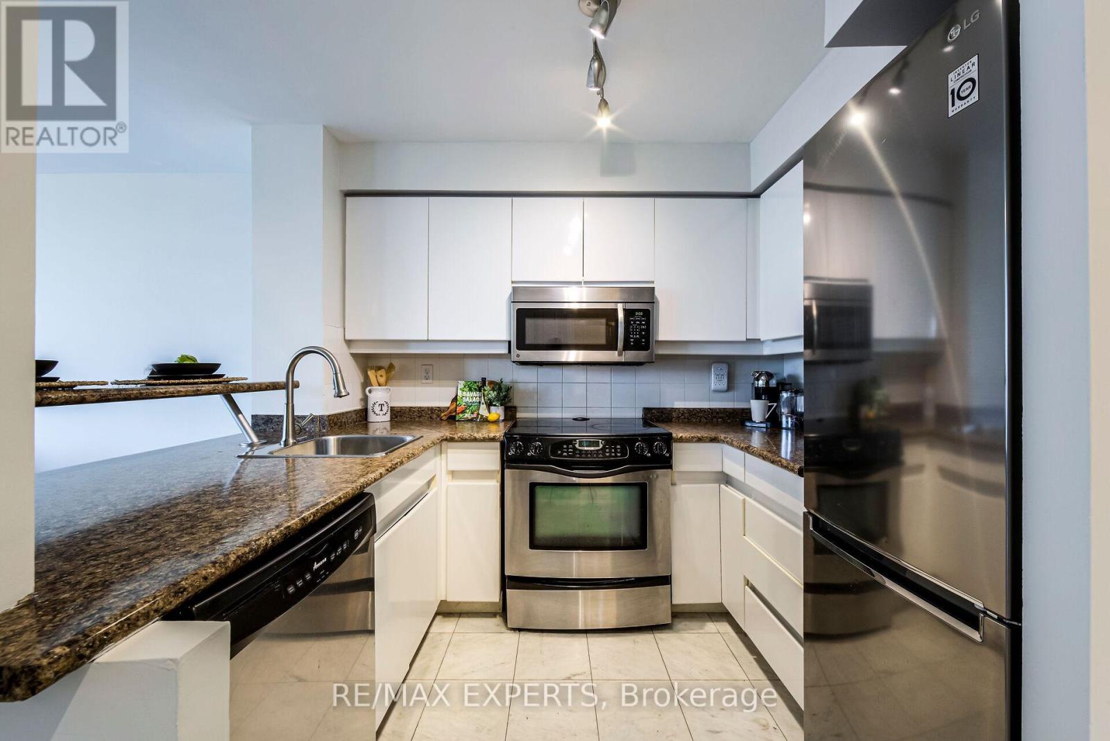 1006 - 942 Yonge Street, Toronto (annex), Ontario