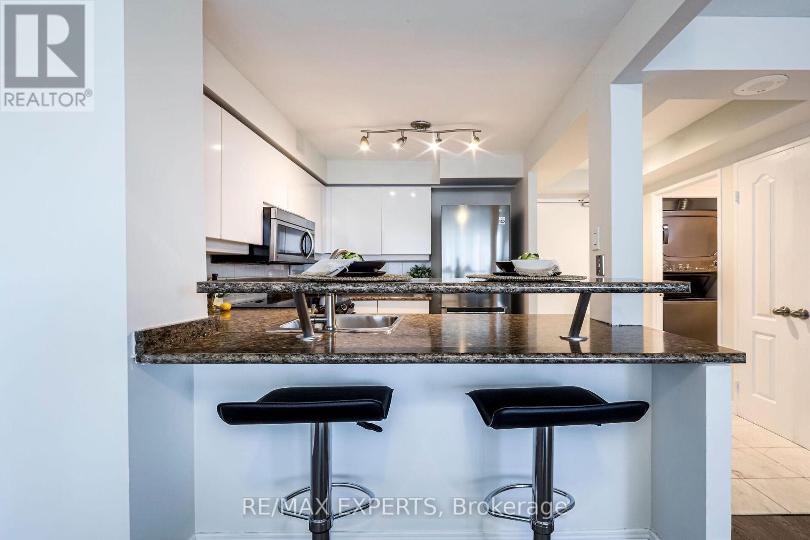 1006 - 942 Yonge Street, Toronto (annex), Ontario