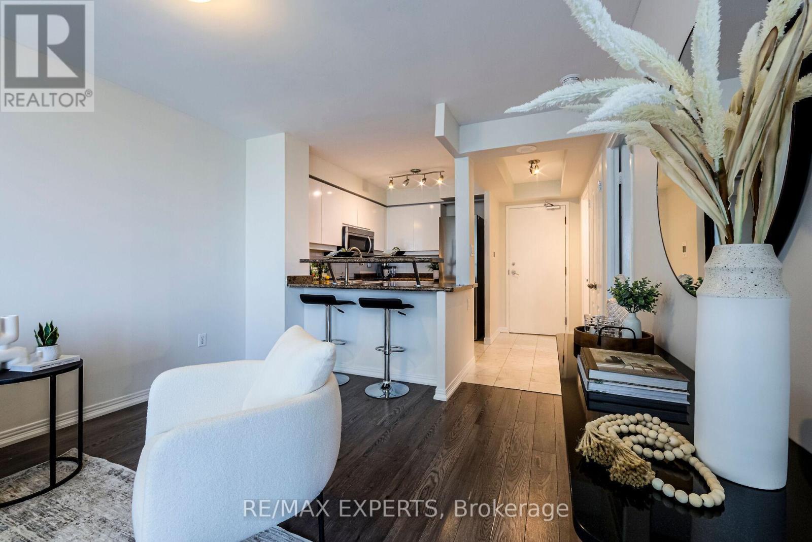 1006 - 942 Yonge Street, Toronto (annex), Ontario