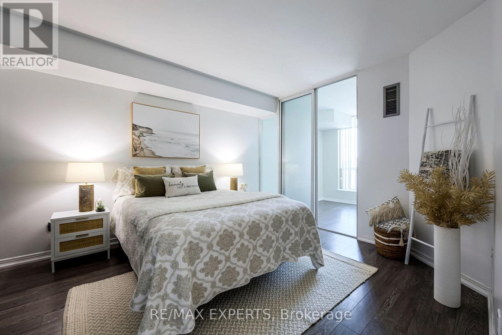 1006 - 942 Yonge Street, Toronto (annex), Ontario