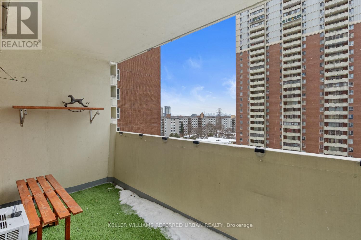 903 - 5 Massey Square, Toronto (crescent Town), Ontario