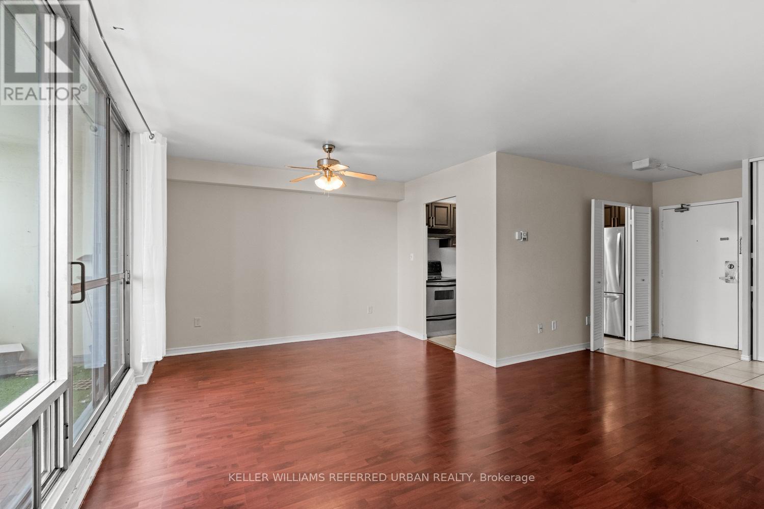 903 - 5 Massey Square, Toronto (crescent Town), Ontario