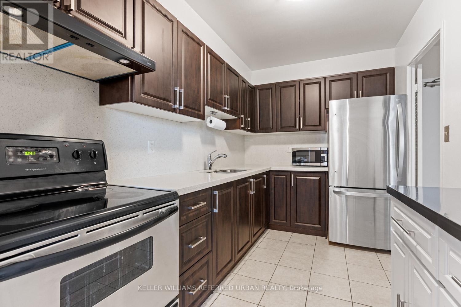 903 - 5 Massey Square, Toronto (crescent Town), Ontario