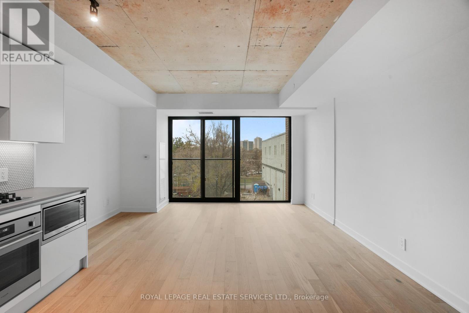 302 - 2720 Dundas Street W, Toronto (junction Area), Ontario