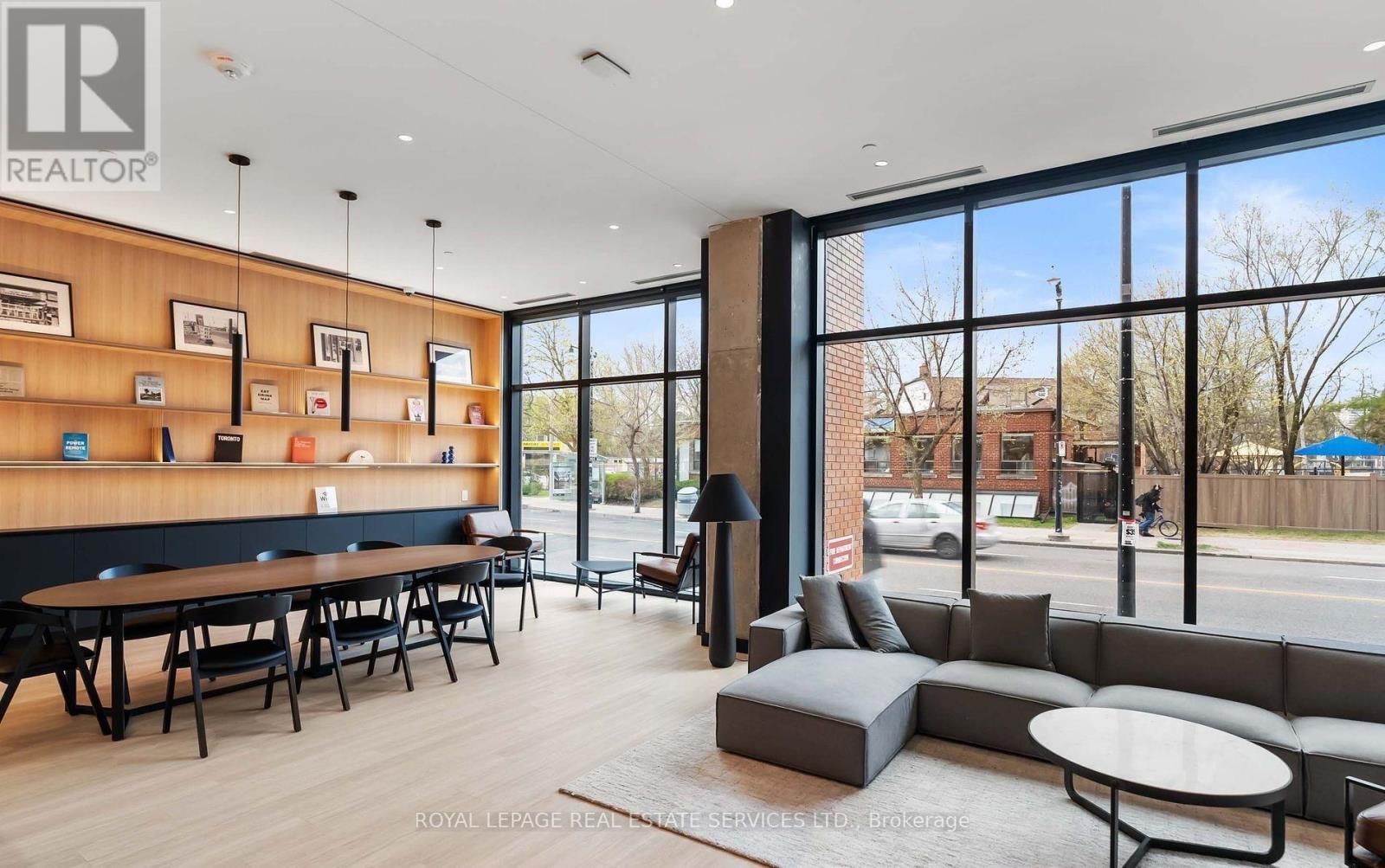 302 - 2720 Dundas Street W, Toronto (junction Area), Ontario