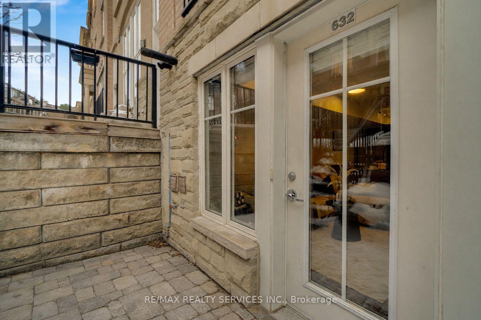 632 - 38 Western Battery Road, Toronto (niagara), Ontario