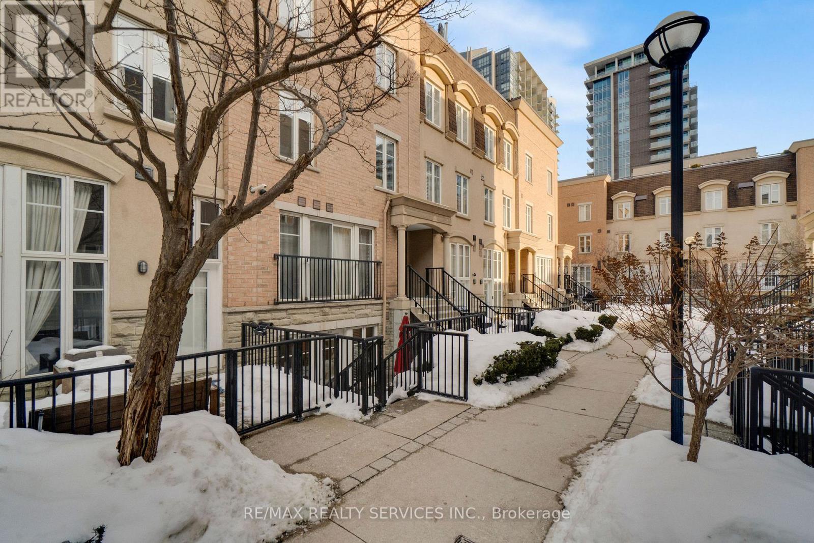 632 - 38 Western Battery Road, Toronto (niagara), Ontario