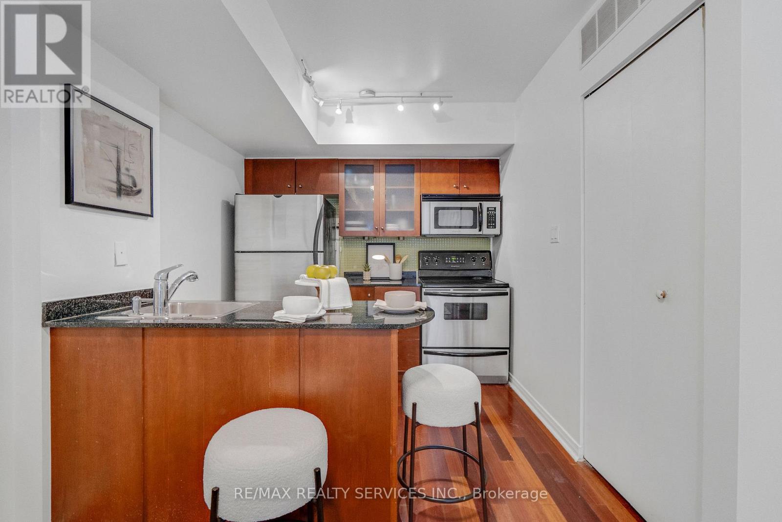 632 - 38 Western Battery Road, Toronto (niagara), Ontario