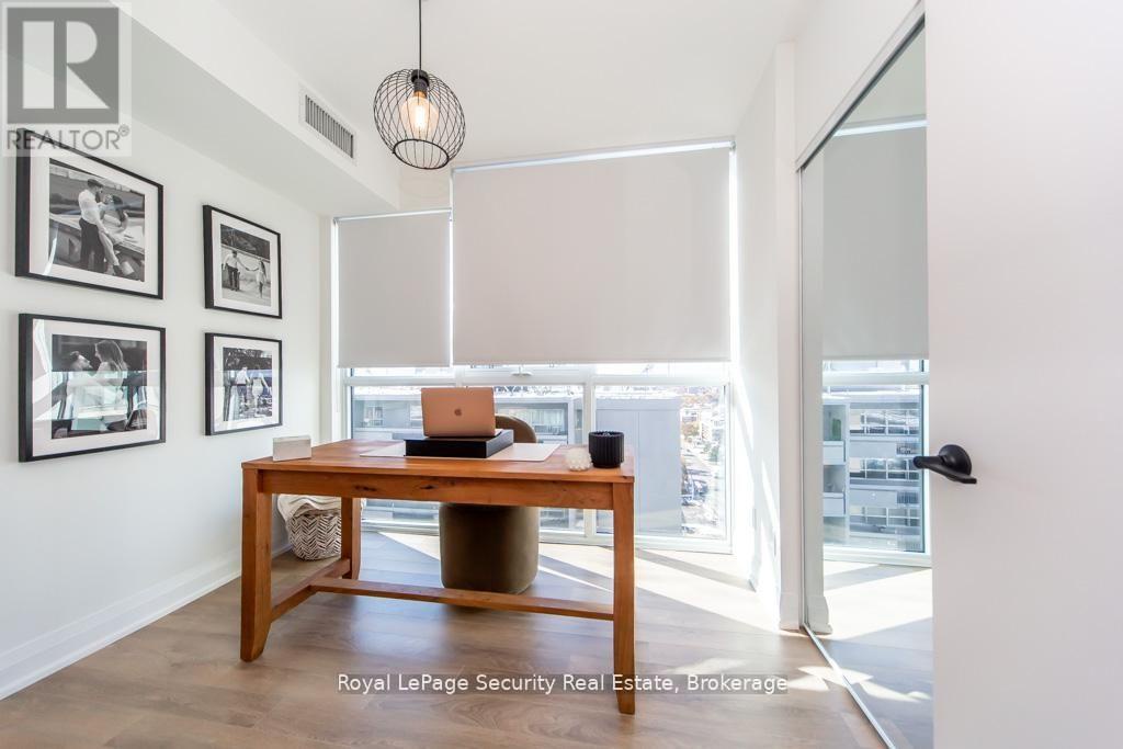 2009 - 1461 Lawrence Avenue W, Toronto (brookhaven-amesbury), Ontario