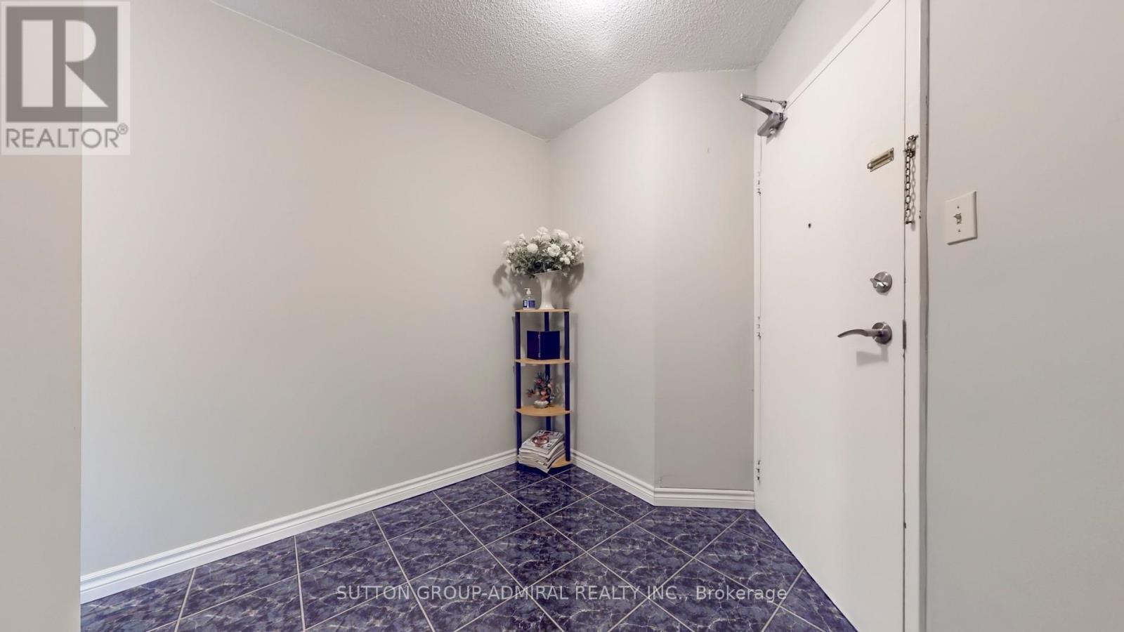 801 - 234 Albion Road, Toronto (elms-old Rexdale), Ontario