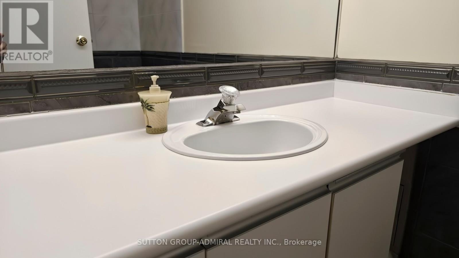 801 - 234 Albion Road, Toronto (elms-old Rexdale), Ontario