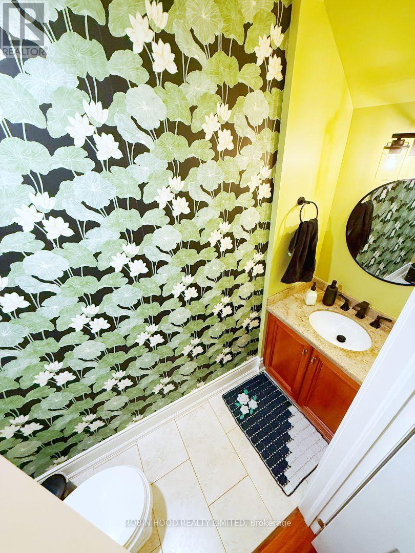 449 Gilbert Avenue, Toronto (caledonia-fairbank), Ontario