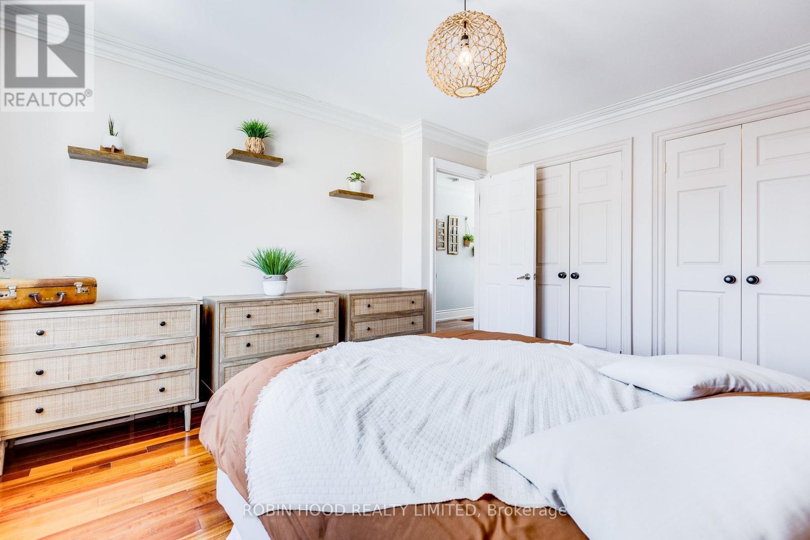 449 Gilbert Avenue, Toronto (caledonia-fairbank), Ontario