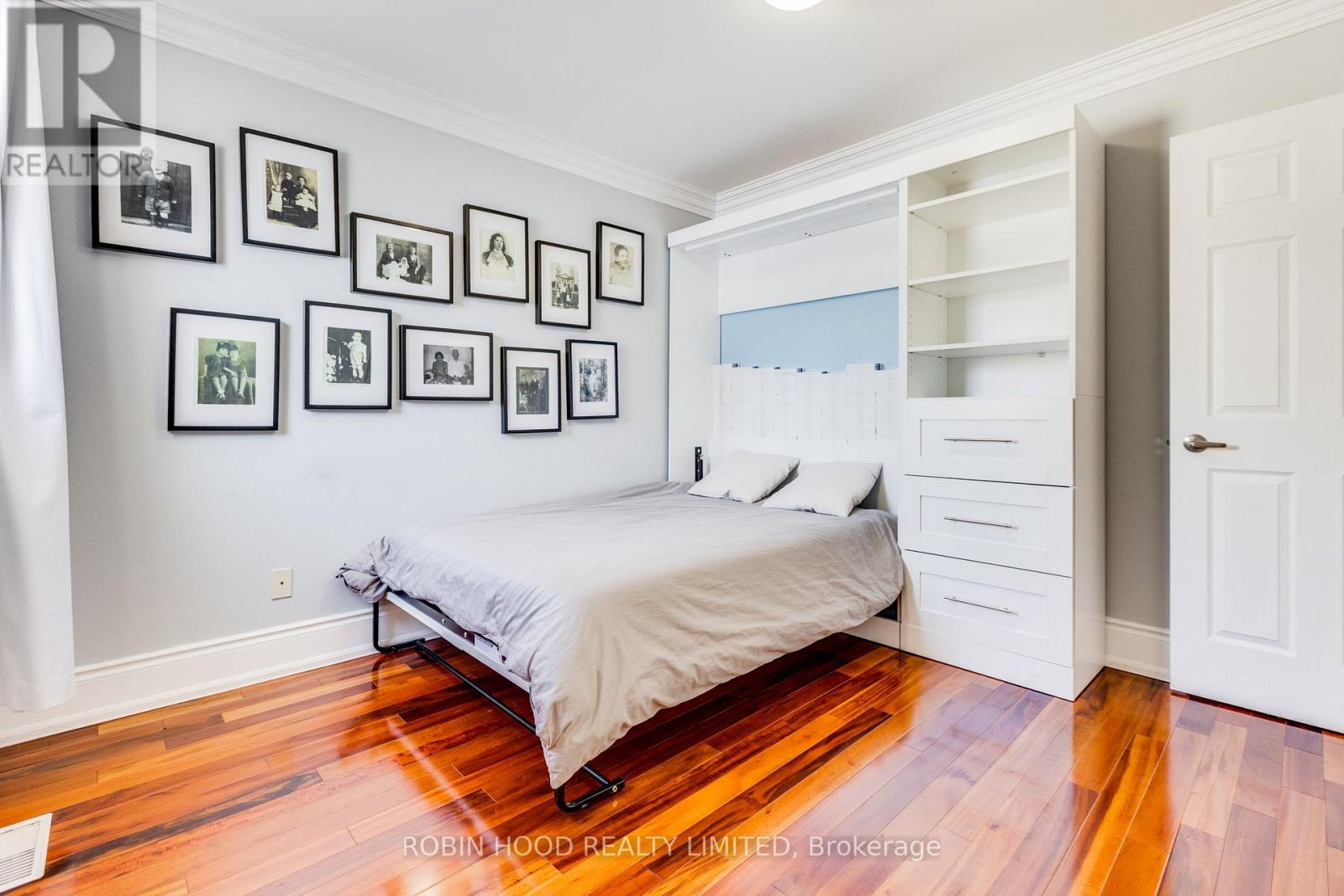 449 Gilbert Avenue, Toronto (caledonia-fairbank), Ontario