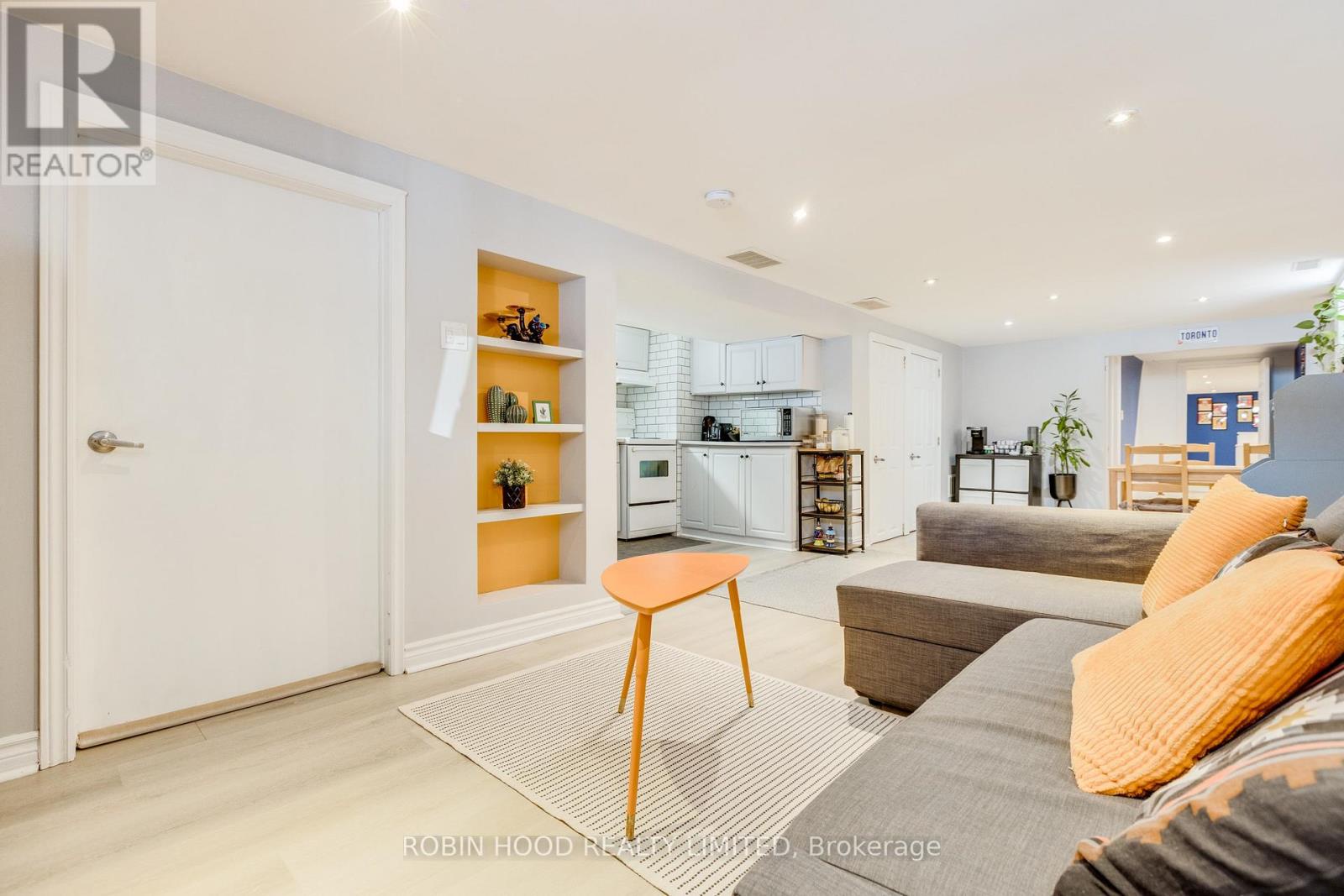 449 Gilbert Avenue, Toronto (caledonia-fairbank), Ontario