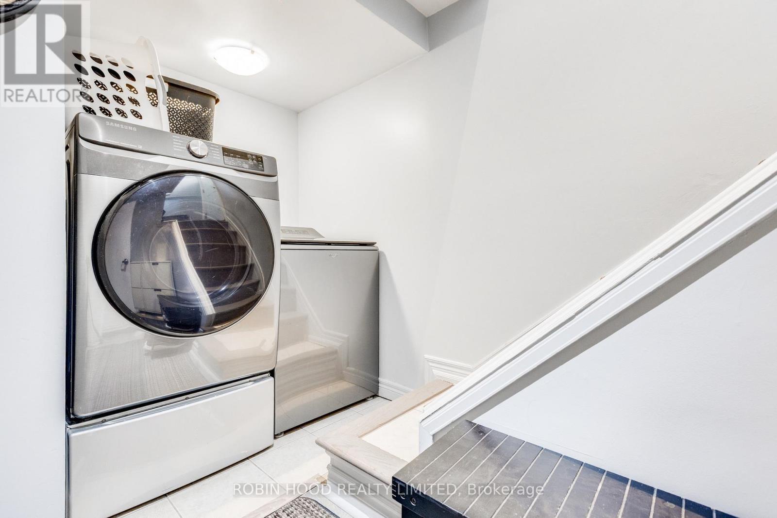 449 Gilbert Avenue, Toronto (caledonia-fairbank), Ontario