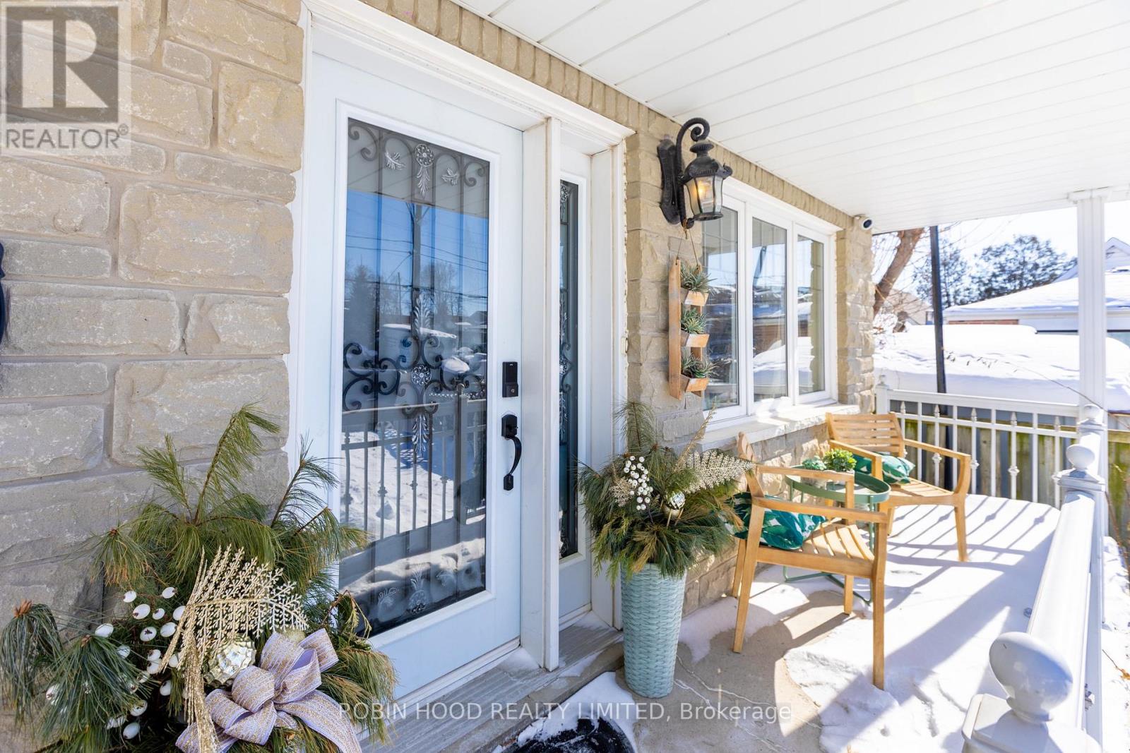 449 Gilbert Avenue, Toronto (caledonia-fairbank), Ontario