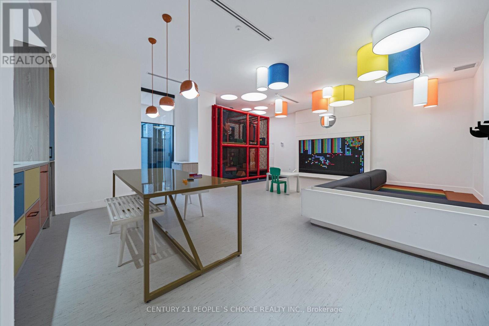 323 - 35 Tubman Avenue, Toronto (regent Park), Ontario