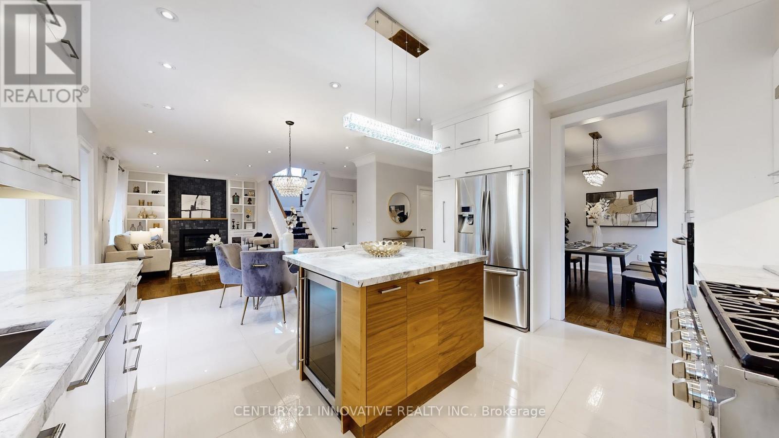 1 Dustan Crescent, Toronto (east York), Ontario